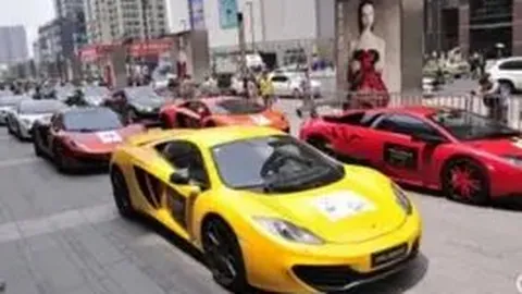 郭品超北京购置婚居，明年喜结小19岁爱侣