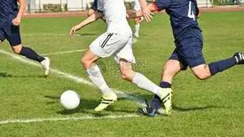 【狂欢三连击！香港赛事王牌四喜临门，战绩斐然再续辉煌】