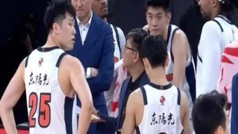 澳超专家逢春哥解析大乐透期号，质合分析前区十码推荐